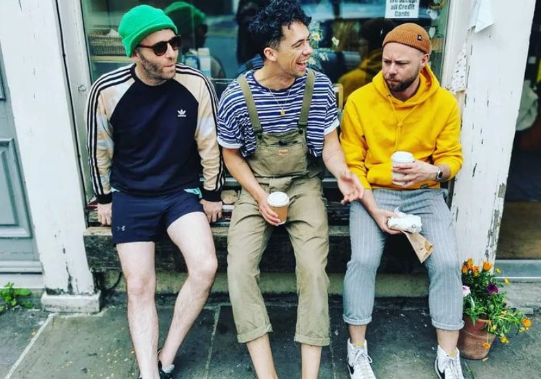dermot-murphy-is-posing-with-his-childhood-friends Dermot Murphy Age, Height, Net Worth, Tv-Shows